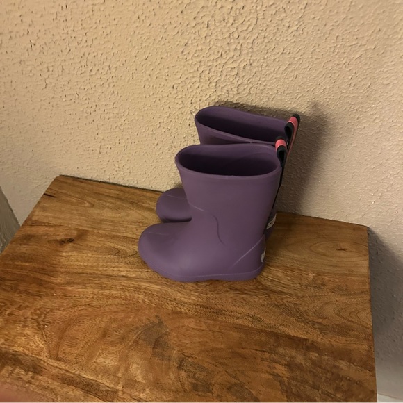 Totes Kids Waterproof Rain Boots Size 5/6 Purple Toddler Durable Outdoors Casual - Picture 6 of 7